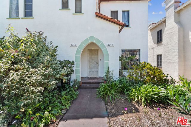 8130 Blackburn Avenue, Los Angeles, CA 90048