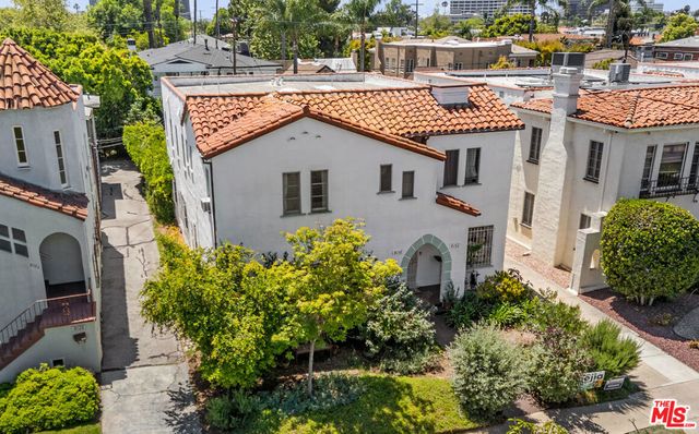 8130 Blackburn Avenue, Los Angeles, CA 90048