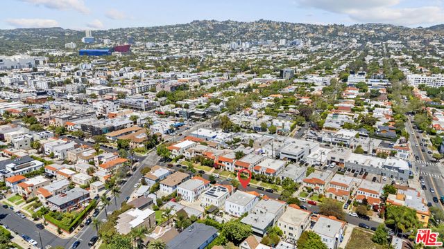 8130 Blackburn Avenue, Los Angeles, CA 90048