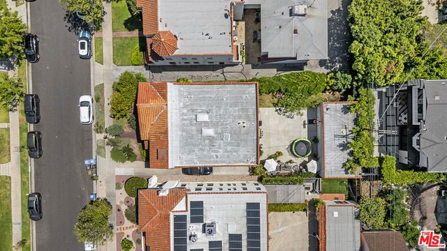 8130 Blackburn Avenue, Los Angeles, CA 90048