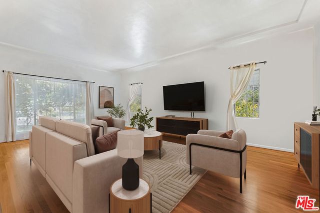 8130 Blackburn Avenue, Los Angeles, CA 90048