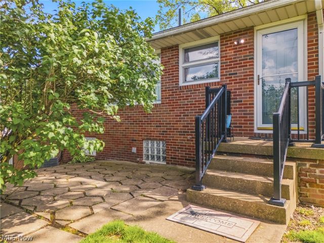 2621 16th Street NW, Canton, OH 44708