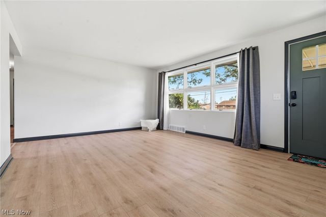 2621 16th Street NW, Canton, OH 44708