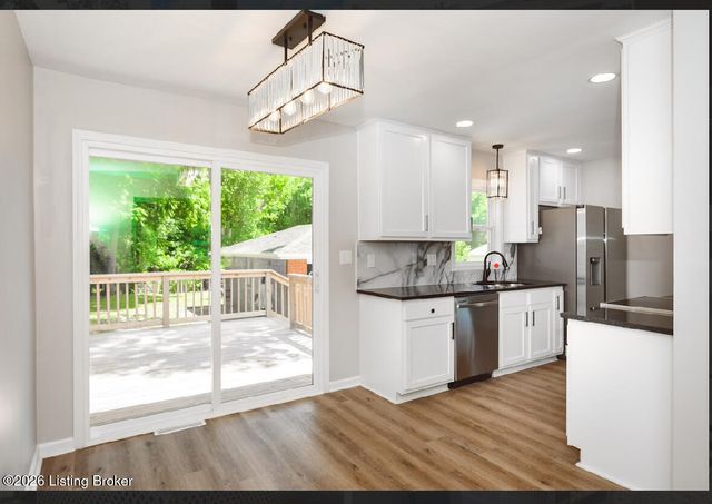 3215 Rosewedge Way, Louisville, KY 40216