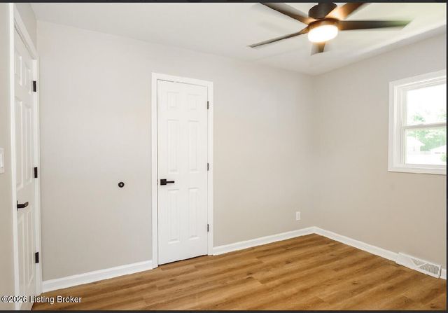 3215 Rosewedge Way, Louisville, KY 40216