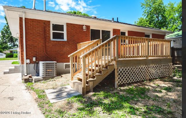 3215 Rosewedge Way, Louisville, KY 40216