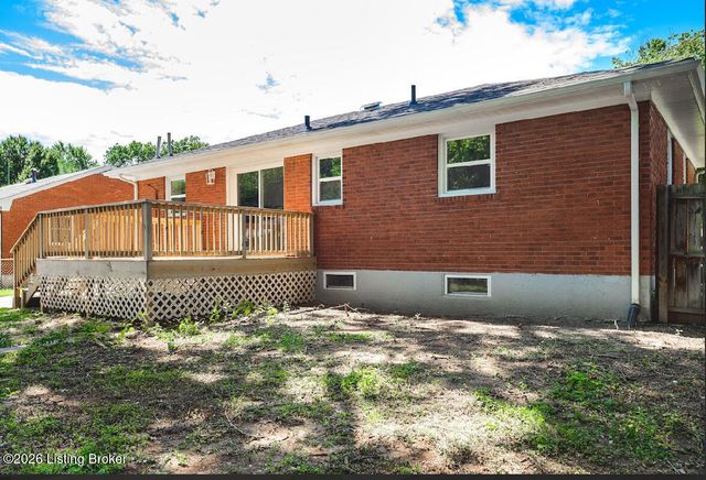 3215 Rosewedge Way, Louisville, KY 40216