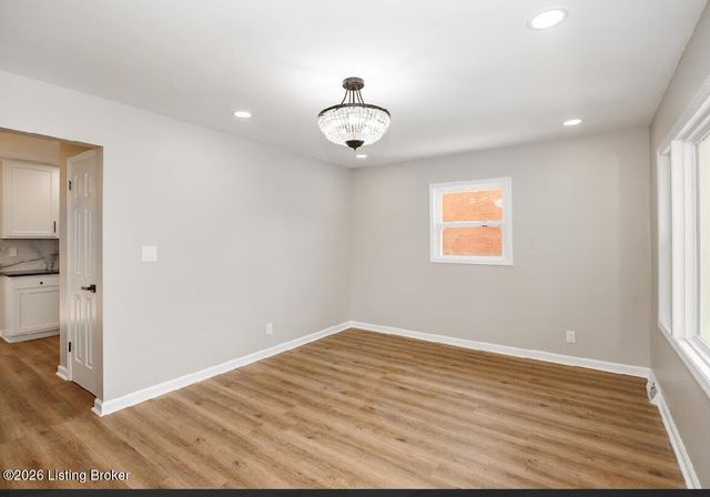 3215 Rosewedge Way, Louisville, KY 40216