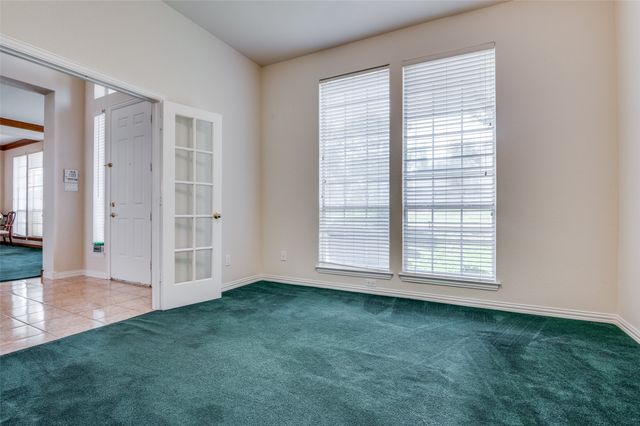 1119 Shallow Bend Drive, Desoto, TX 75115
