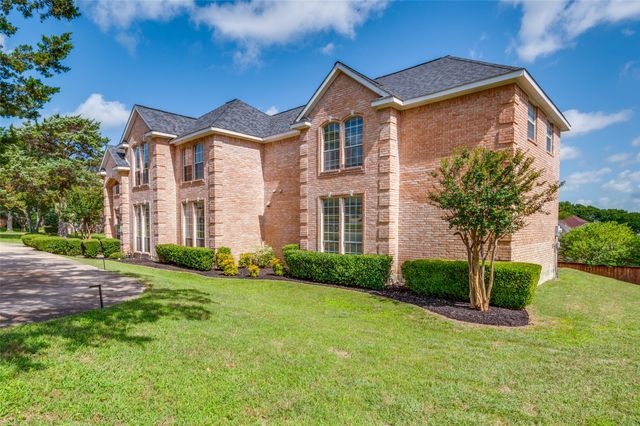 1119 Shallow Bend Drive, Desoto, TX 75115