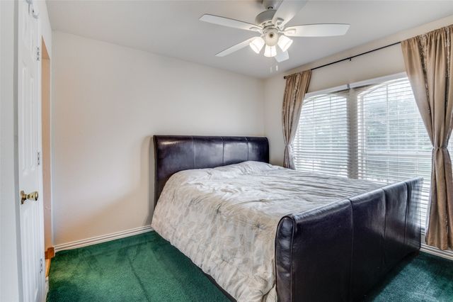 1119 Shallow Bend Drive, Desoto, TX 75115