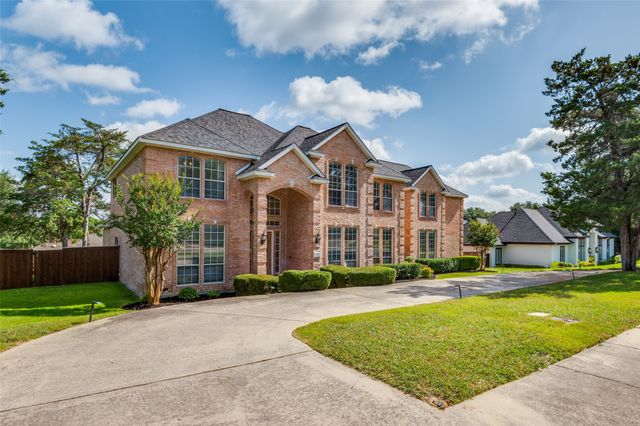 1119 Shallow Bend Drive, Desoto, TX 75115