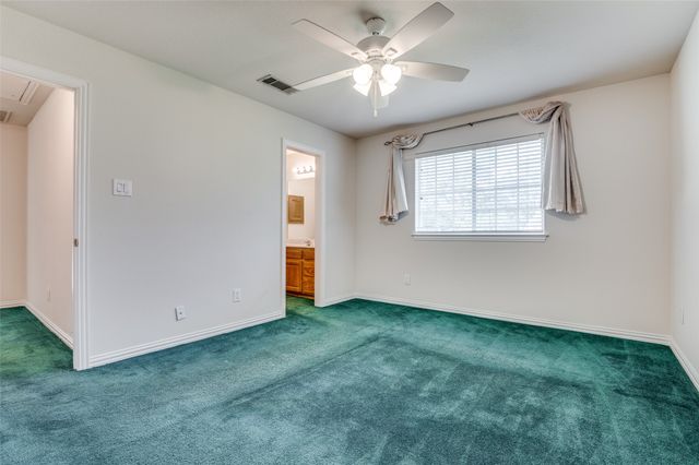 1119 Shallow Bend Drive, Desoto, TX 75115