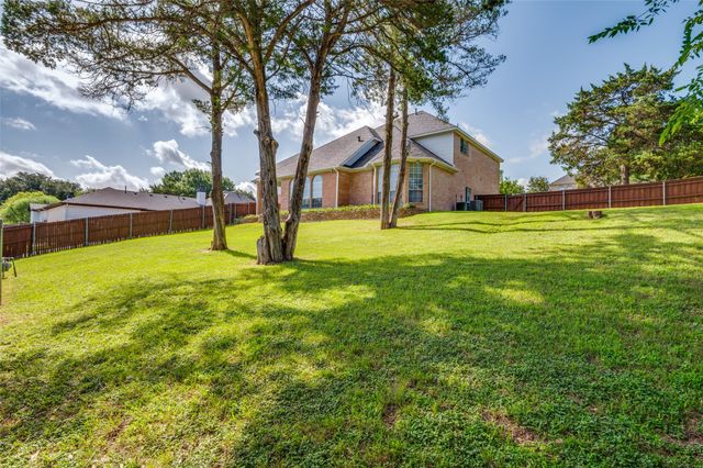 1119 Shallow Bend Drive, Desoto, TX 75115