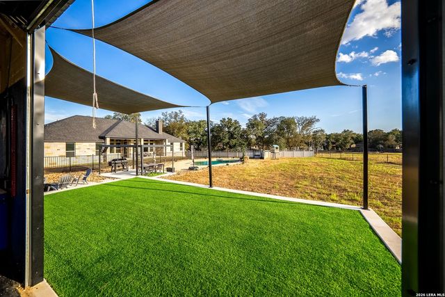 109 Owen Ridge Dr, La Vernia, TX 78121