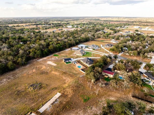 109 Owen Ridge Dr, La Vernia, TX 78121