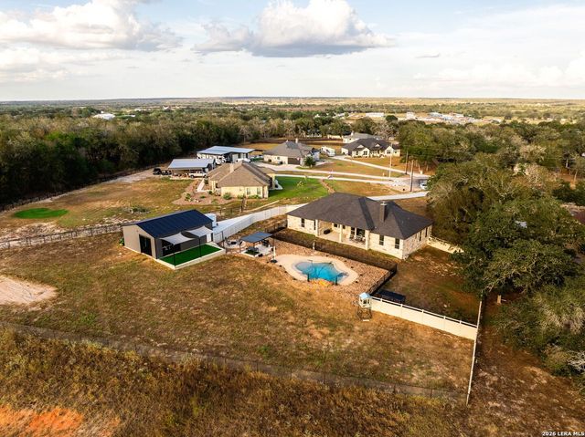 109 Owen Ridge Dr, La Vernia, TX 78121