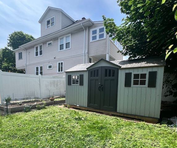 82-84 River St 84, Arlington, MA 02474