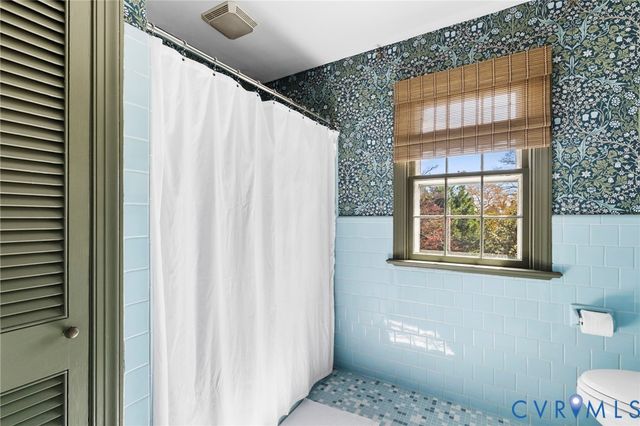 3731 Drakeshire Rd, North Chesterfield, VA 23234