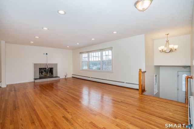 420 South Main Street, West Hartford, CT 06110