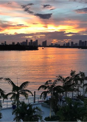800 West Avenue 525, Miami Beach, FL 33139