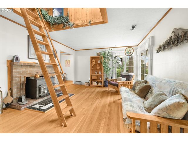 9554 Se TENINO Ct, Portland, OR 97266