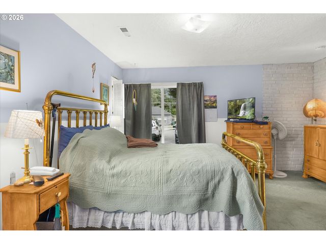 9554 Se TENINO Ct, Portland, OR 97266