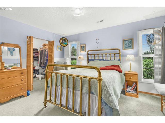 9554 Se TENINO Ct, Portland, OR 97266