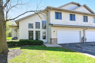 2409 Fox River PARKWAY #C, Waukesha, WI 53189
