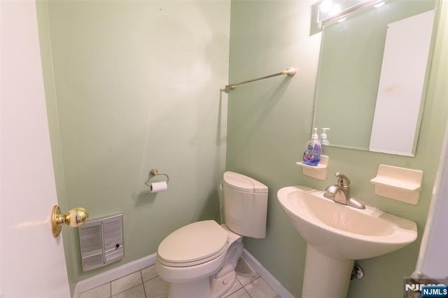 1-15 Coles Avenue 3B, Hackensack, NJ 07601