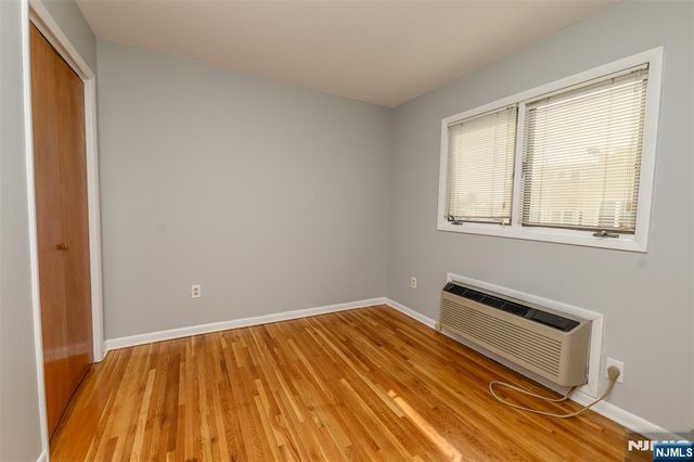 1-15 Coles Avenue 3B, Hackensack, NJ 07601