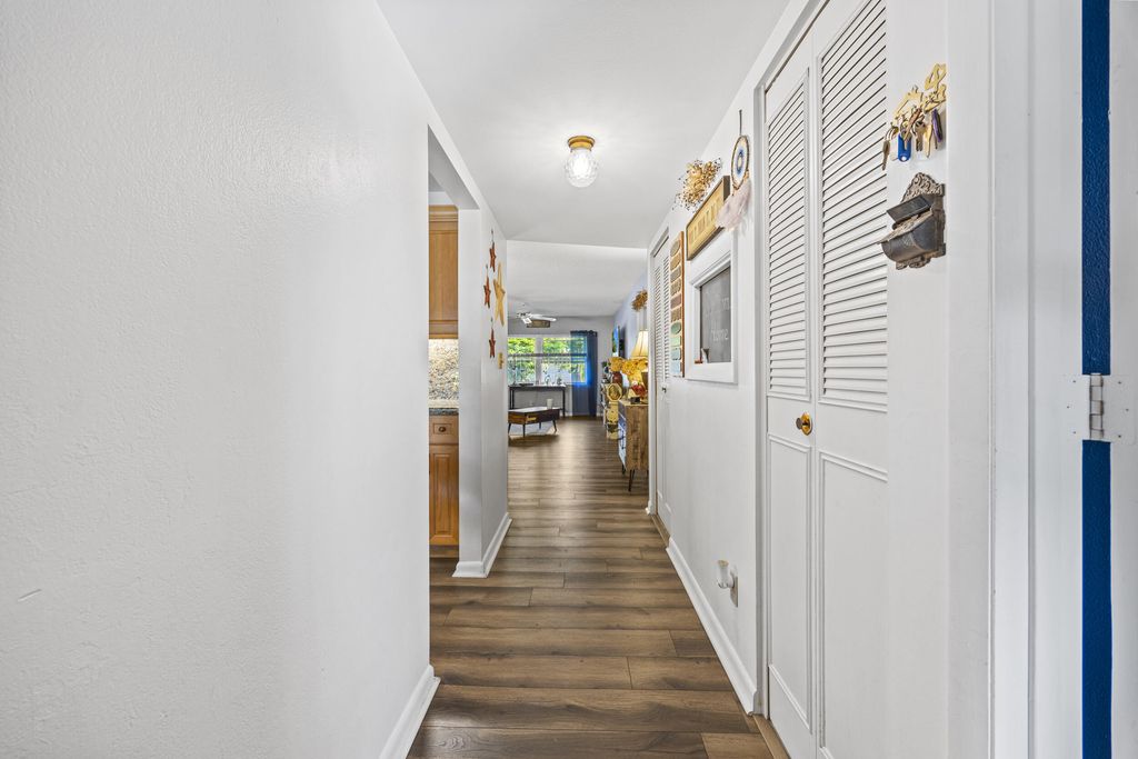 860 SE 6th Avenue 409, Deerfield Beach, FL 33441