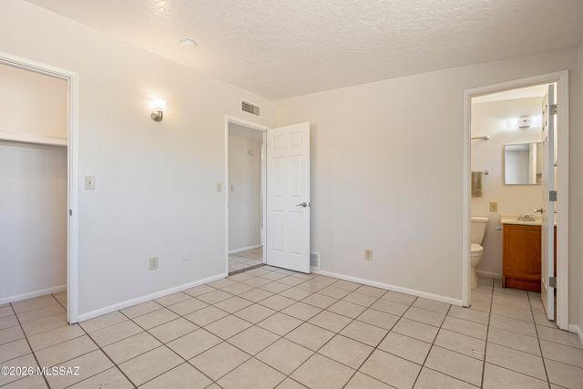 964 N Catalina Avenue, Tucson, AZ 85711