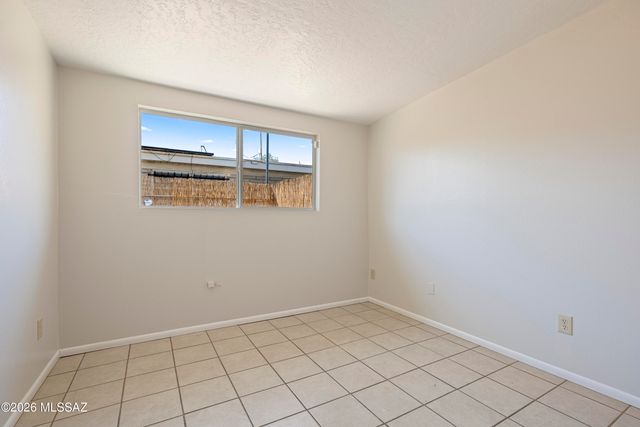 964 N Catalina Avenue, Tucson, AZ 85711