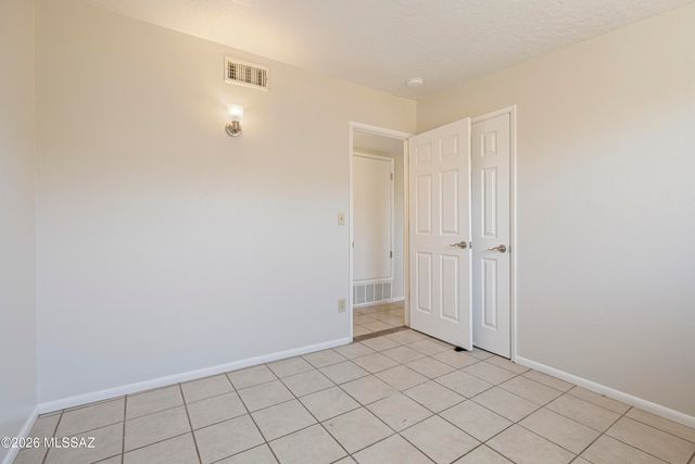 964 N Catalina Avenue, Tucson, AZ 85711