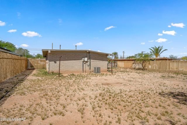 964 N Catalina Avenue, Tucson, AZ 85711