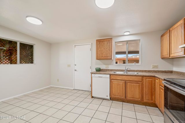 964 N Catalina Avenue, Tucson, AZ 85711