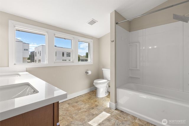 1921 Martin Luther King Jr Wy, Tacoma, WA 98405