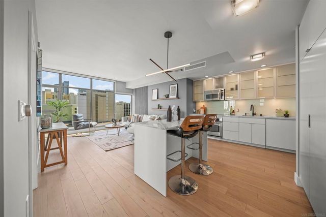 575 6th Ave 804, San Diego, CA 92101