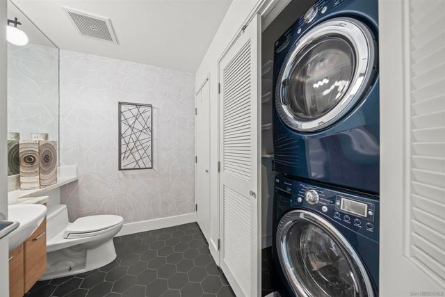 575 6th Ave 804, San Diego, CA 92101