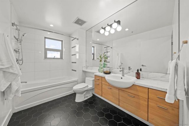 575 6th Ave 804, San Diego, CA 92101