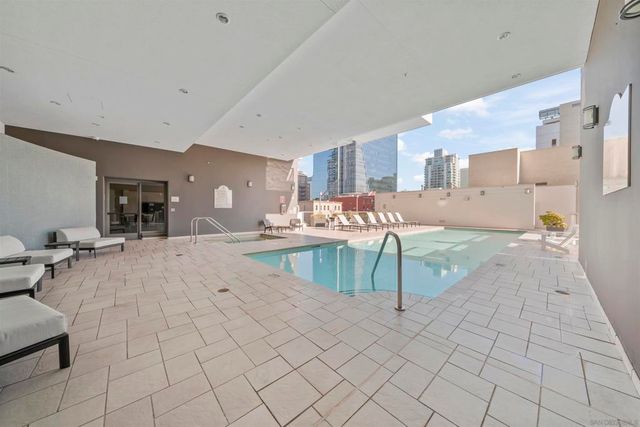 575 6th Ave 804, San Diego, CA 92101