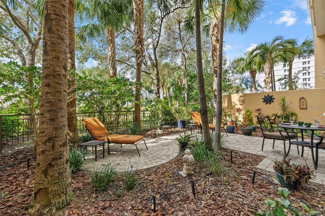 800 N TAMIAMI TRAIL 103, Sarasota, FL 34236