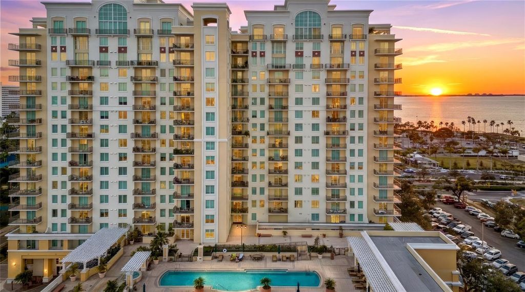 800 N TAMIAMI TRAIL 103, Sarasota, FL 34236