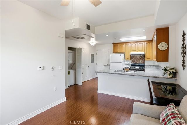 17888 Alburtis Avenue A105, Artesia, CA 90701