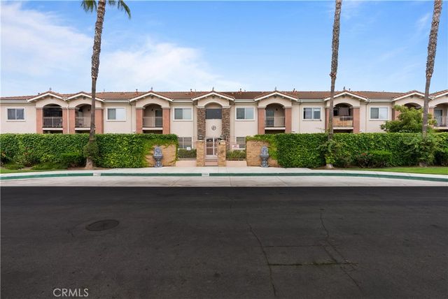 17888 Alburtis Avenue A105, Artesia, CA 90701