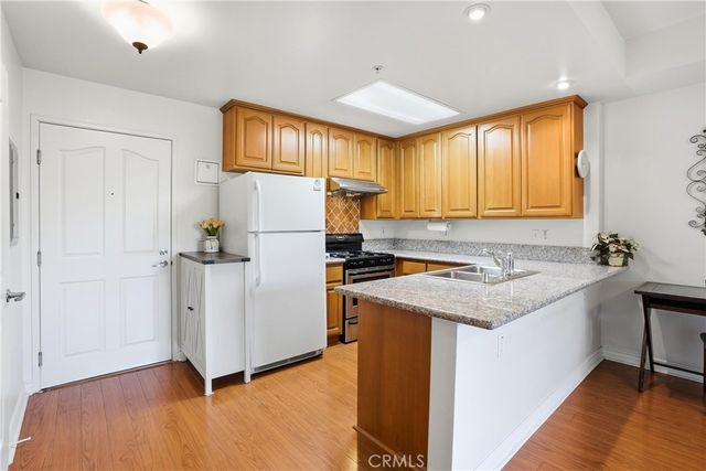 17888 Alburtis Avenue A105, Artesia, CA 90701