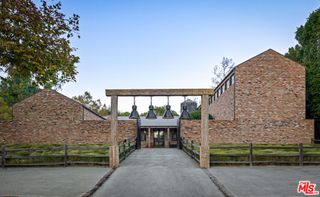 13215 Riviera Ranch Road, Los Angeles, CA 90049