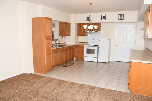 4050 Adelaide Hls, Connellsville, PA 15425