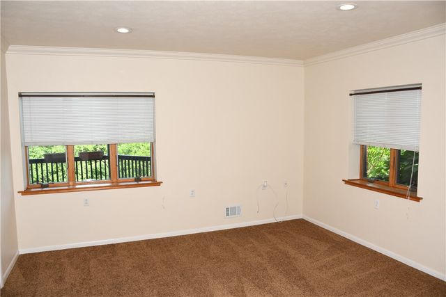 4050 Adelaide Hls, Connellsville, PA 15425
